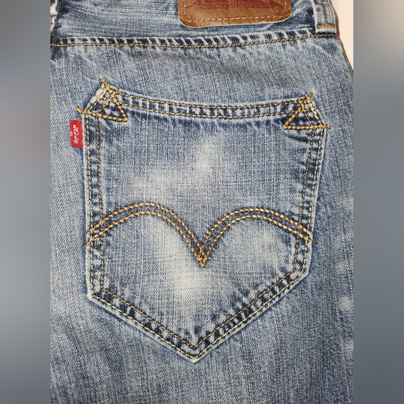 Levi's 701s - Picture 4 of 9